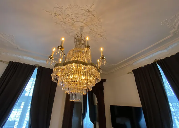 Апартаменты 7th Heaven Center *