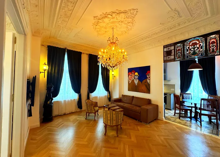 Апартаменты 7th Heaven Center Вена
